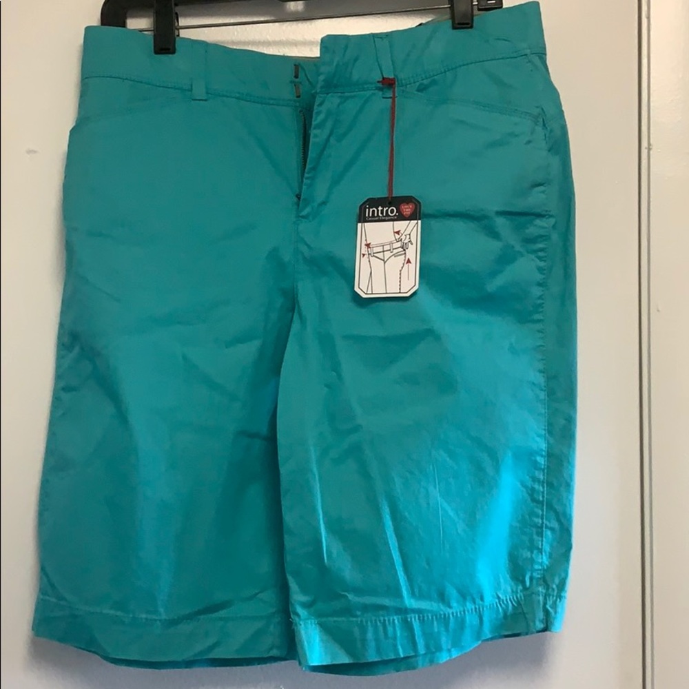 Intro shorts size 10 new